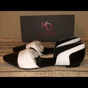 Kelsi Dagger black and white flats
